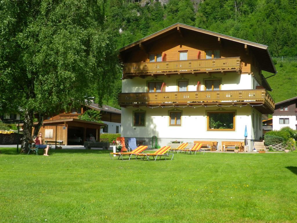 Pension Andrea Fusch an der Grossglocknerstrasse Exterior foto